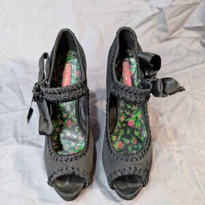 Betsey Johnson Calandra Black Peep Toe Mary Jane Ribbon Stiletto Heel Size 8.5